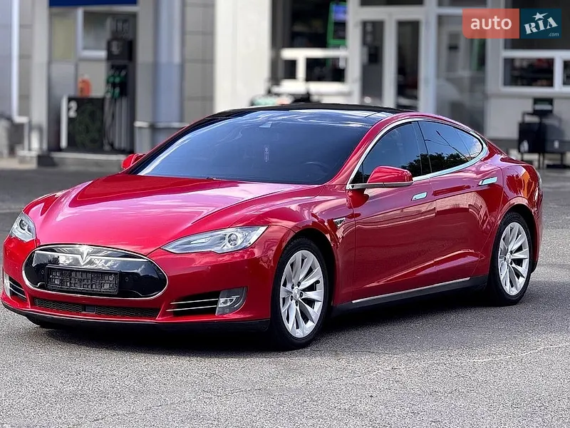Tesla Model S