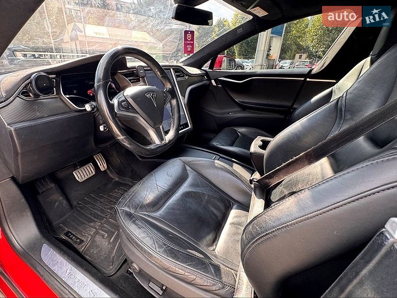 Лифтбек Tesla Model S 2015 в Одессе