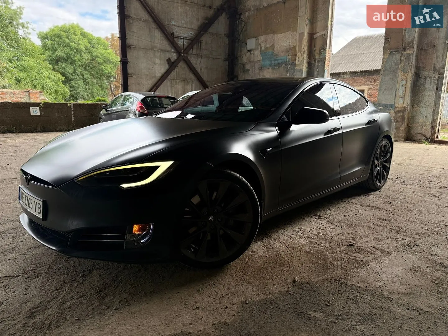 2019 Tesla Model S - мініатюра 12
