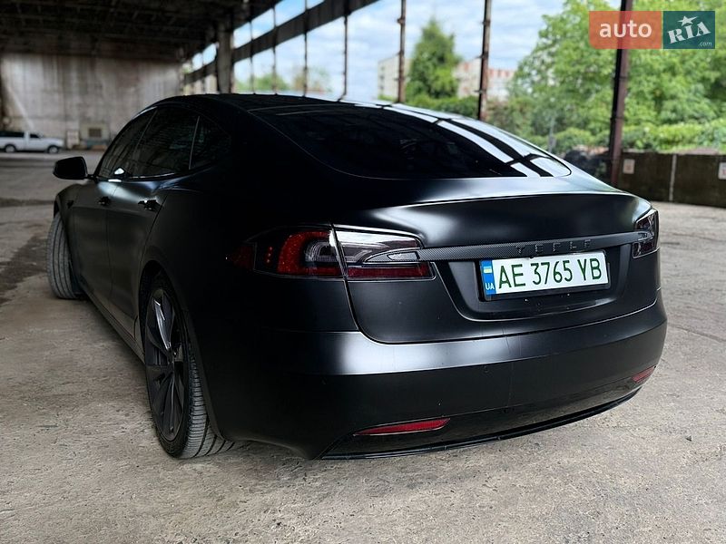 Ліфтбек Tesla Model S 2019 в Львові