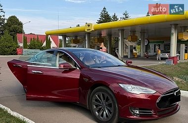 Лифтбек Tesla Model S 2013 в Коростышеве