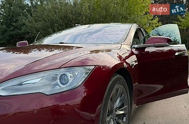 Лифтбек Tesla Model S 2013 в Коростышеве