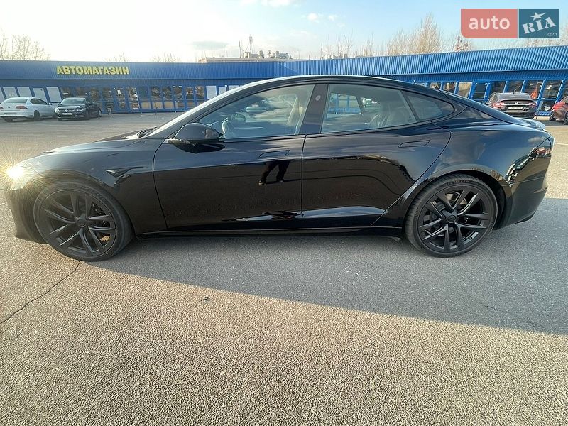 Ліфтбек Tesla Model S 2022 в Києві