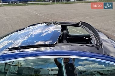 Ліфтбек Tesla Model S 2016 в Ковелі