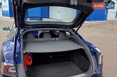 Ліфтбек Tesla Model S 2016 в Ковелі
