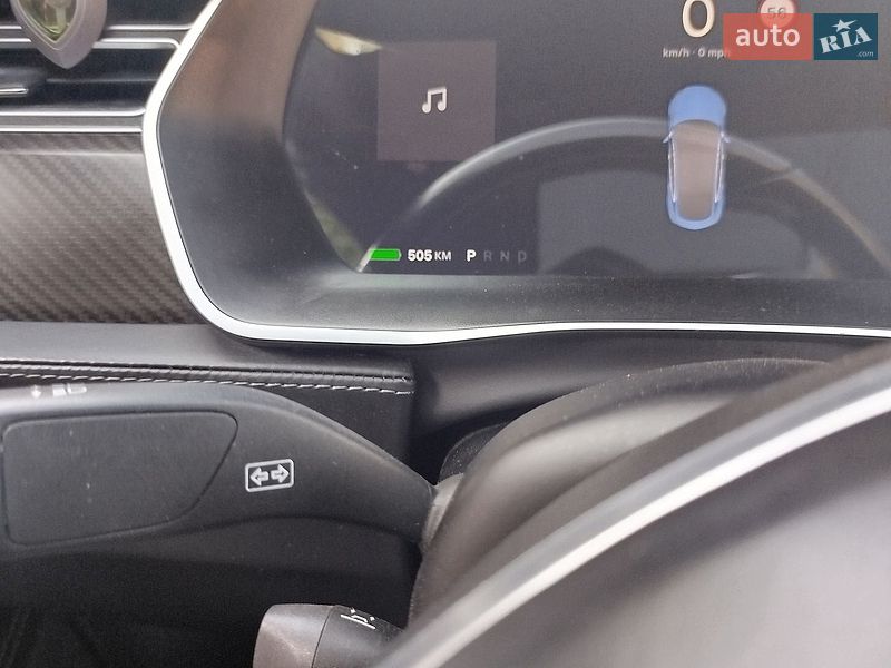 Ліфтбек Tesla Model S 2016 в Ковелі