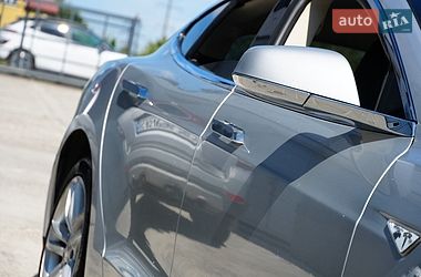 Лифтбек Tesla Model S 2014 в Дрогобыче