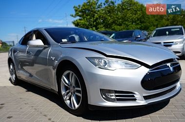 Лифтбек Tesla Model S 2014 в Дрогобыче фото 40 Лифтбек Tesla Model S 2014 в Дрогобыче