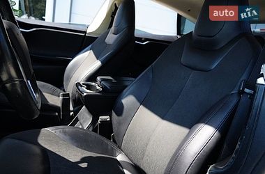 Лифтбек Tesla Model S 2014 в Дрогобыче