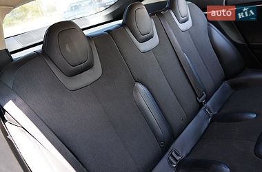 Лифтбек Tesla Model S 2014 в Дрогобыче