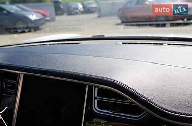 Лифтбек Tesla Model S 2014 в Дрогобыче
