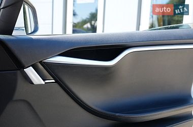 Лифтбек Tesla Model S 2014 в Дрогобыче