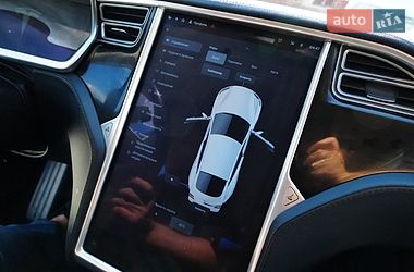 Лифтбек Tesla Model S 2014 в Дрогобыче