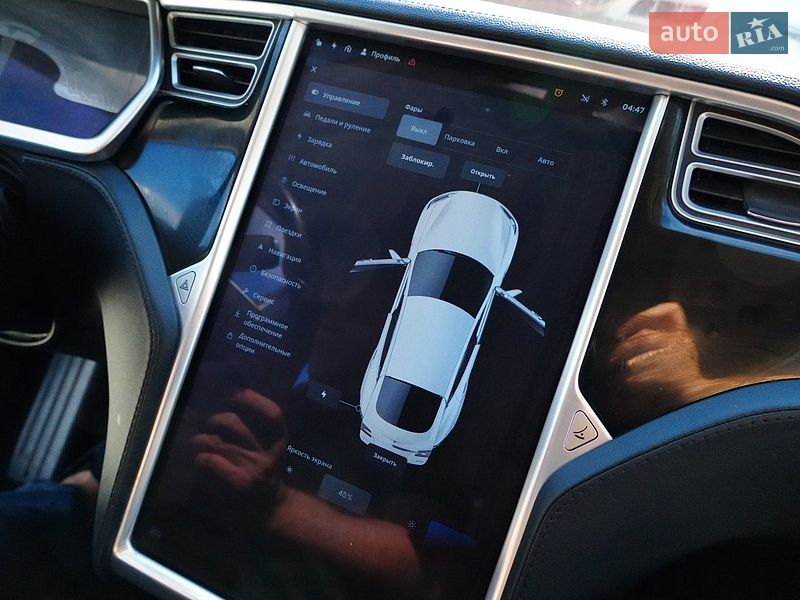 Лифтбек Tesla Model S 2014 в Дрогобыче