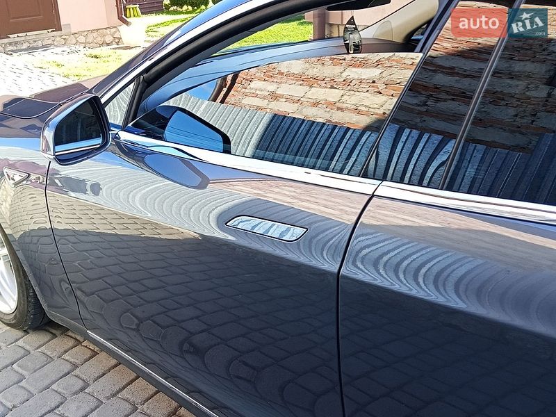 Лифтбек Tesla Model S 2016 в Тернополе
