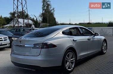 Лифтбек Tesla Model S 2014 в Дрогобыче