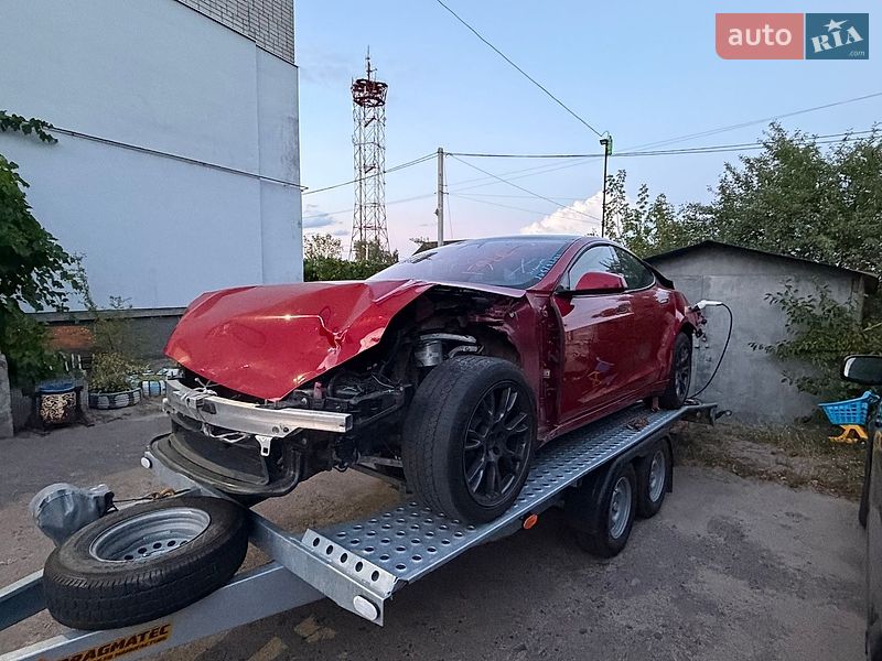 Ліфтбек Tesla Model S 2023 в Рівному