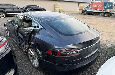 Лифтбек Tesla Model S 2018 в Владимире