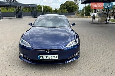 Лифтбек Tesla Model S 2017 в Черновцах