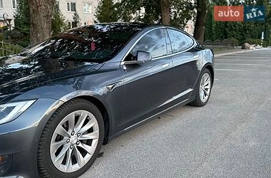 Ліфтбек Tesla Model S 2017 в Луцьку