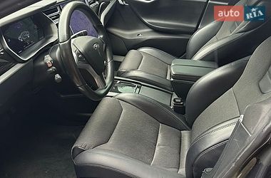 Ліфтбек Tesla Model S 2017 в Луцьку