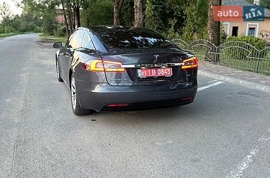 Ліфтбек Tesla Model S 2017 в Луцьку