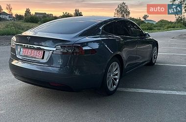 Ліфтбек Tesla Model S 2017 в Луцьку
