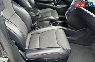 Ліфтбек Tesla Model S 2017 в Луцьку