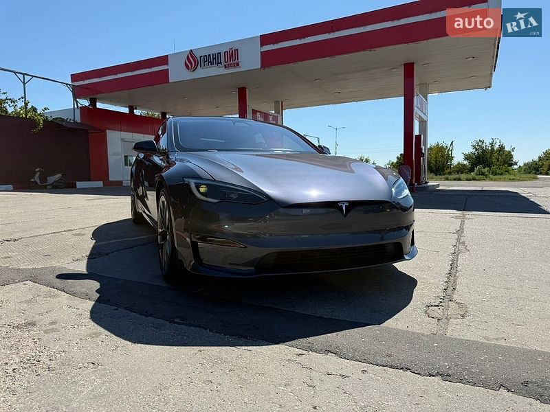 Лифтбек Tesla Model S 2022 в Первомайске