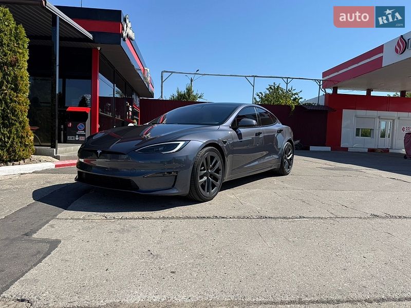 Лифтбек Tesla Model S 2022 в Первомайске