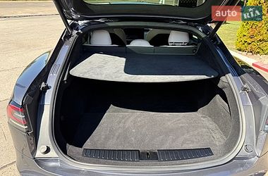 Лифтбек Tesla Model S 2022 в Первомайске