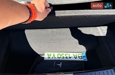Лифтбек Tesla Model S 2022 в Первомайске