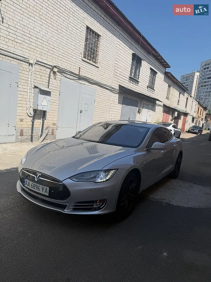 2016 Tesla Model S - мініатюра 18