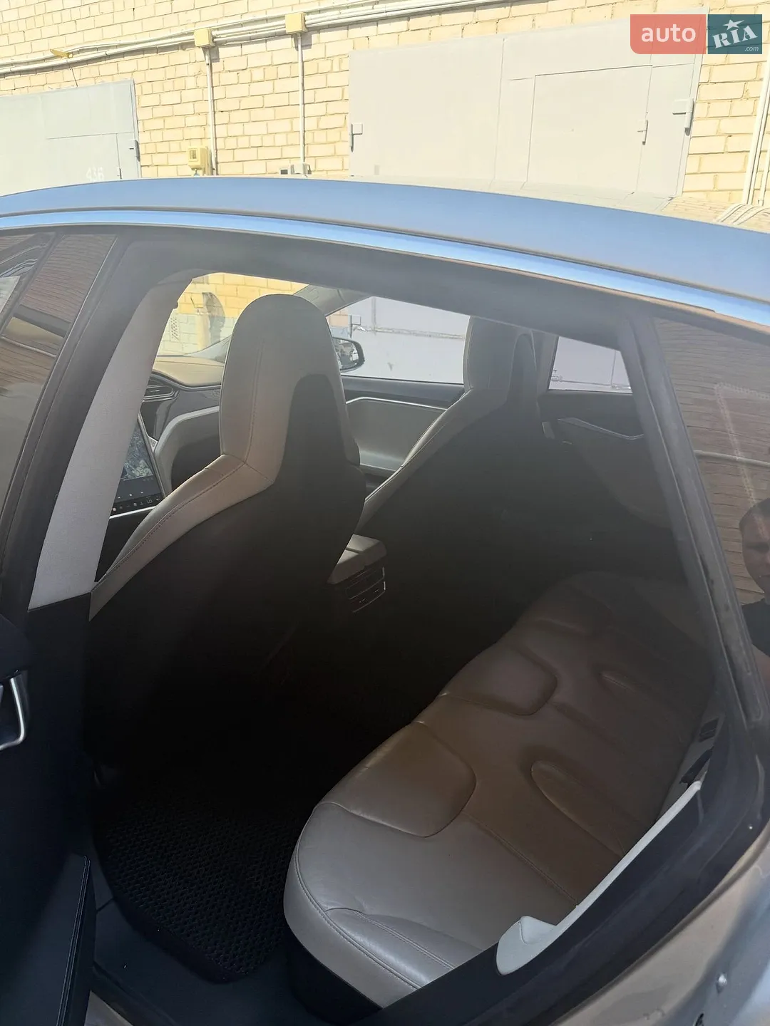 2015 Tesla Model S - мініатюра 9