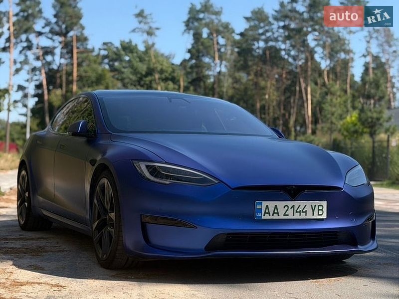 Лифтбек Tesla Model S 2021 в Житомире