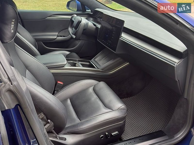 Лифтбек Tesla Model S 2021 в Житомире