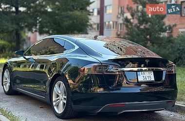 Лифтбек Tesla Model S 2014 в Полтаве