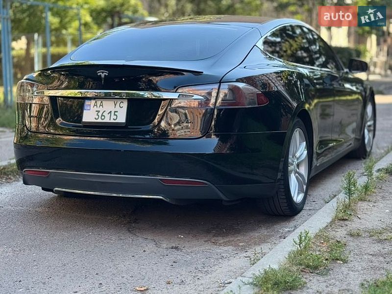 Лифтбек Tesla Model S 2014 в Полтаве фото 3 Лифтбек Tesla Model S 2014 в Полтаве