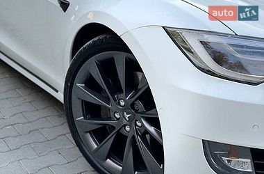 Лифтбек Tesla Model S 2017 в Тернополе
