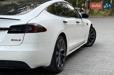 Ліфтбек Tesla Model S 2017 в Тернополі