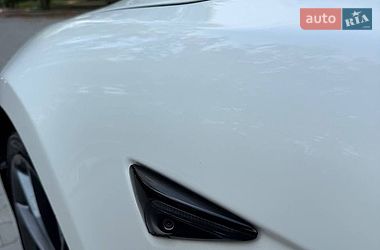 Лифтбек Tesla Model S 2017 в Тернополе
