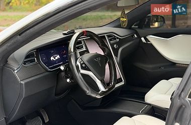 Лифтбек Tesla Model S 2017 в Тернополе