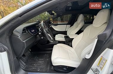 Ліфтбек Tesla Model S 2017 в Тернополі