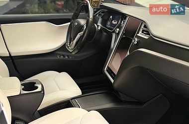 Ліфтбек Tesla Model S 2017 в Тернополі