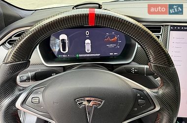Ліфтбек Tesla Model S 2017 в Тернополі