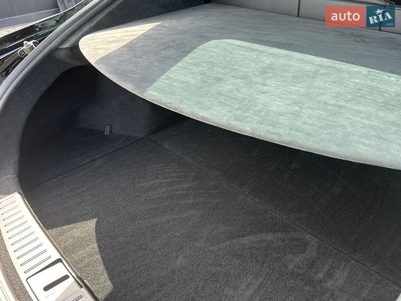 Лифтбек Tesla Model S 2022 в Тернополе