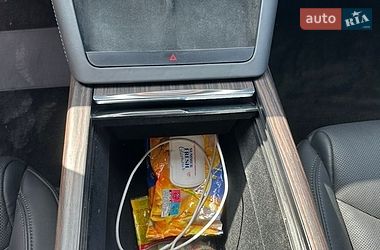 Лифтбек Tesla Model S 2022 в Тернополе