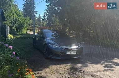 Ліфтбек Tesla Model S 2014 в Смілі