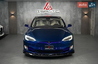 Ліфтбек Tesla Model S 2017 в Одесі