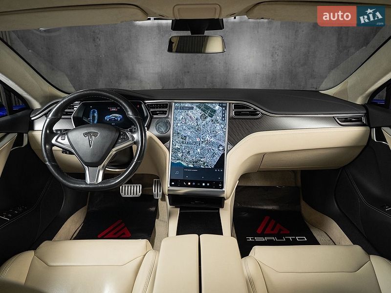 Ліфтбек Tesla Model S 2017 в Одесі